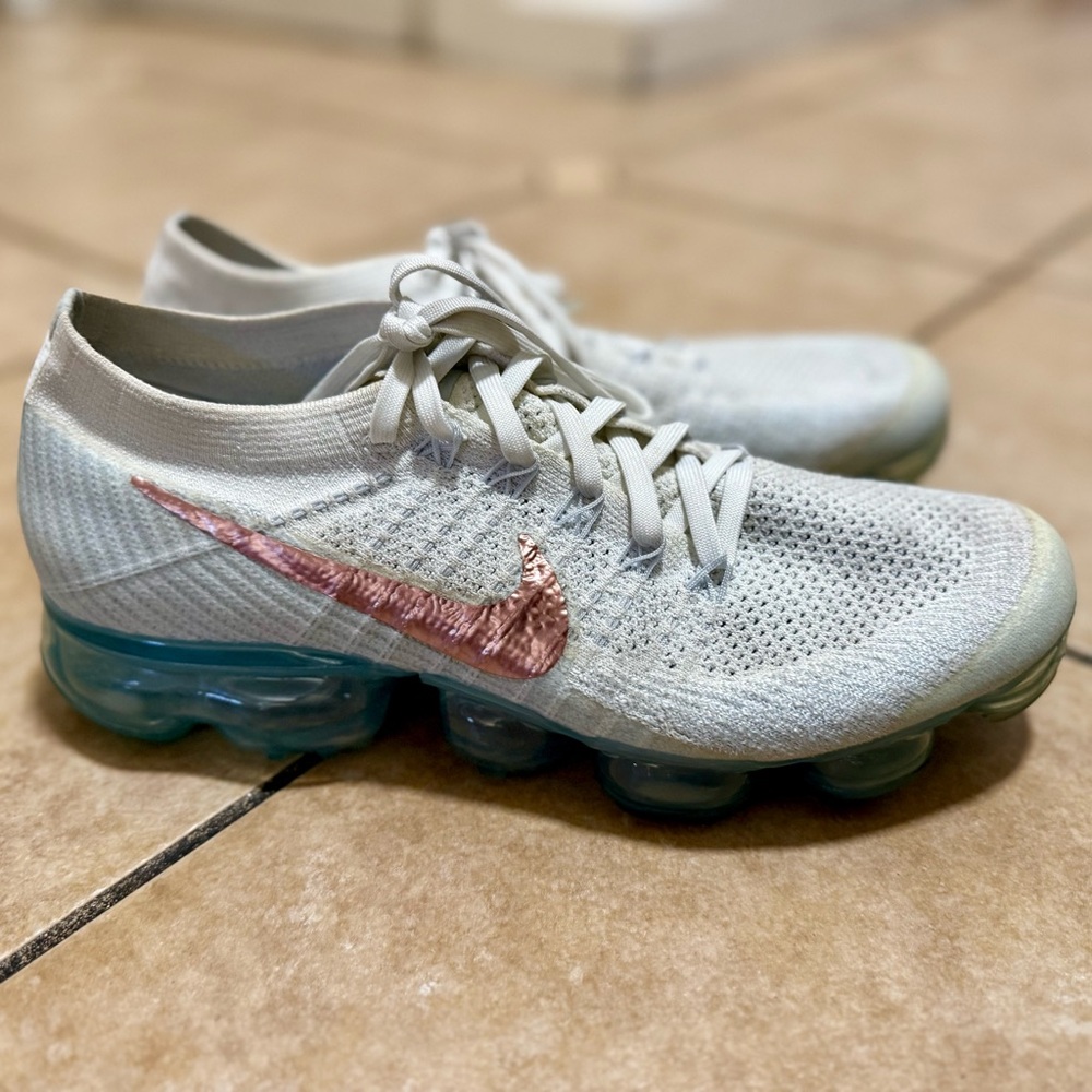 Nike White Flyknit VaporMax Sneakers with Copper Swoosh and Teal Sole - Picture 3 of 8